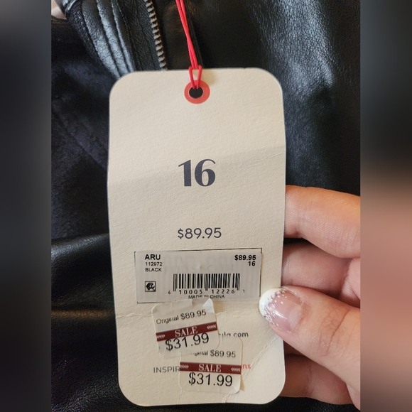 👻5/$25 ARULA Black Faux Leather Pants - Picture 3 of 7